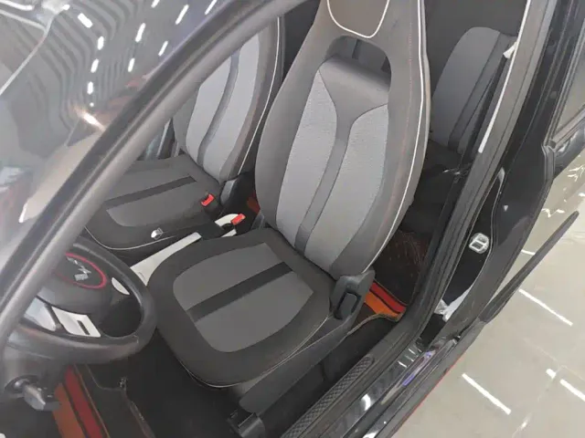 Wuling Hongguang Mini EV — Фото автомобиля 14