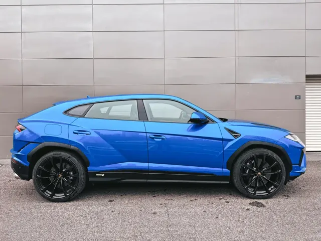 Lamborghini Urus — Фото автомобиля 6