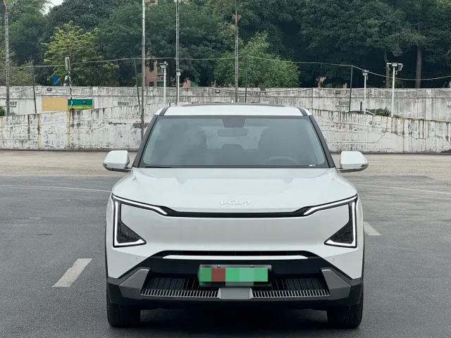 Kia EV5 — Фото автомобиля 2