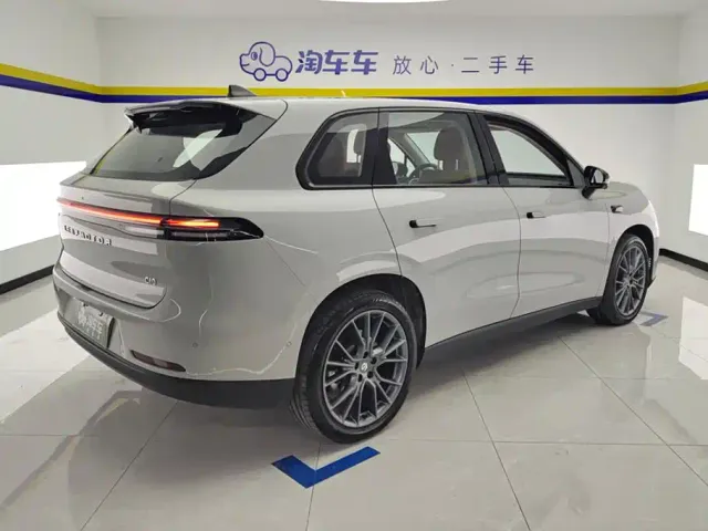 Leapmotor C10 — Фото автомобиля 3