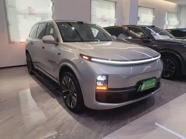 Li Auto L9 — Фото автомобиля 3