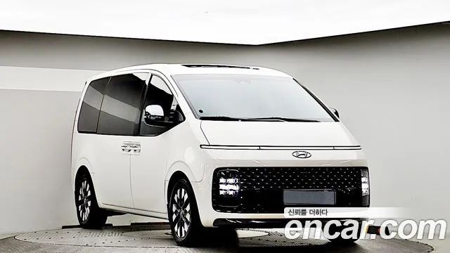 Hyundai Staria — Фото автомобиля 2