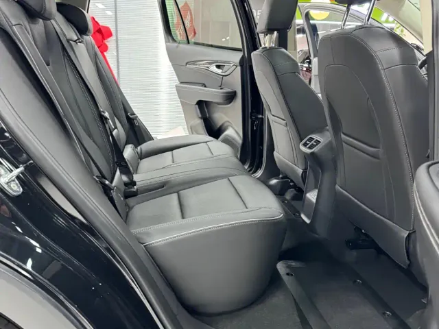 Buick Envision Plus — Фото автомобиля 19