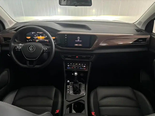 Volkswagen Tharu — Фото автомобиля 11