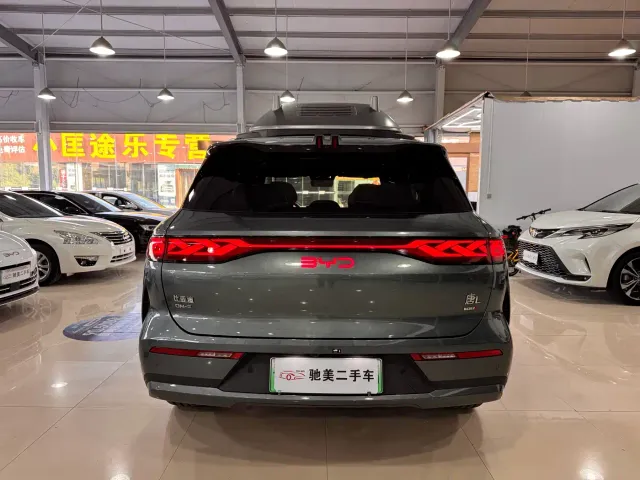 BYD Tang L — Фото автомобиля 4