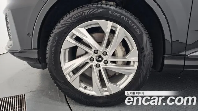 Audi Q7 45 TDI quattro Premium — Фото автомобиля 4