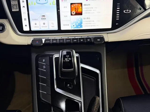 Geely Boyue — Фото автомобиля 25