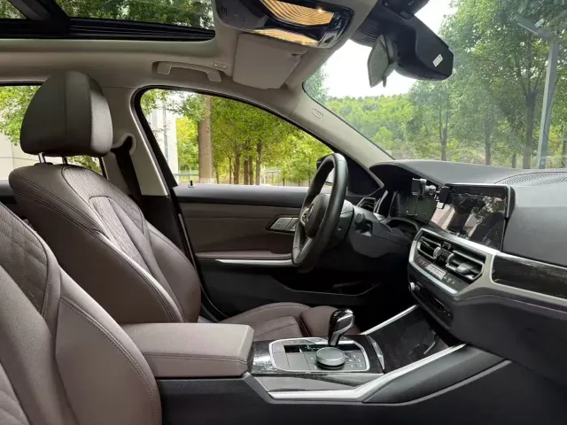 BMW 3 Series — Фото автомобиля 14
