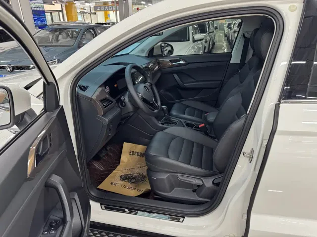 Volkswagen Tharu — Фото автомобиля 4
