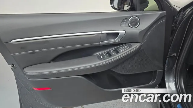 Hyundai Sonata — Фото автомобиля 13