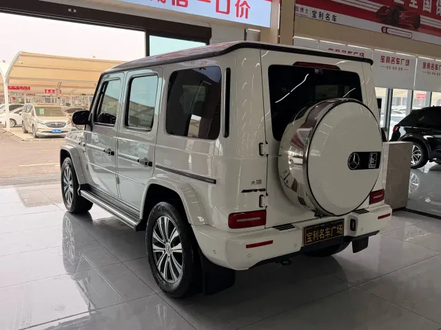 Mercedes-Benz G-Class — Фото автомобиля 3