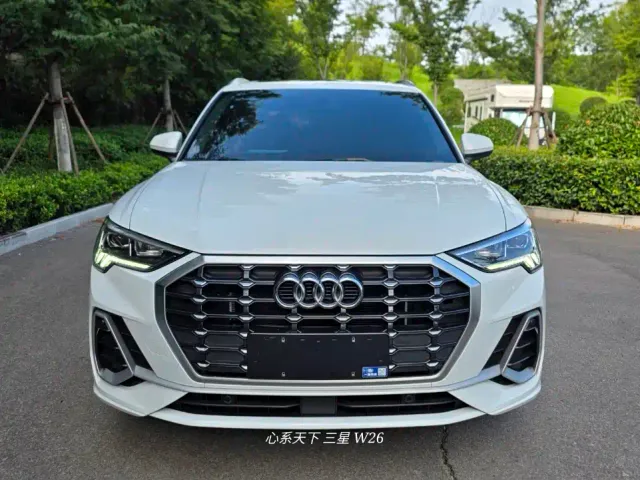 Audi Q3 — Фото автомобиля 2