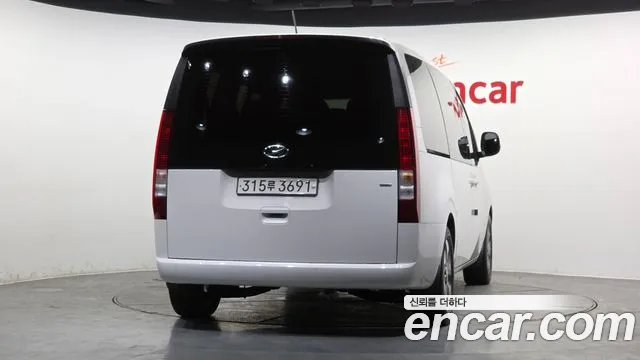 Hyundai Staria — Фото автомобиля 4