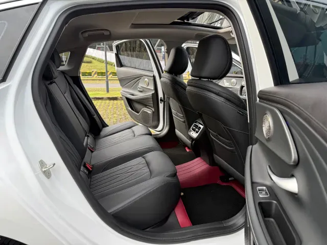 Chery Arrizo 8 — Фото автомобиля 9