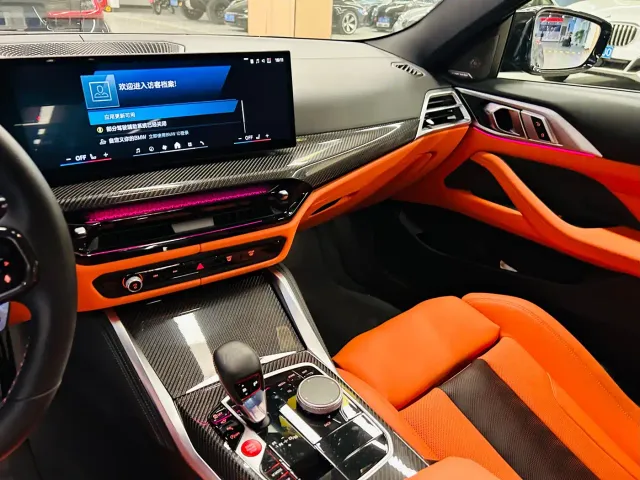 BMW M4 — Фото автомобиля 15