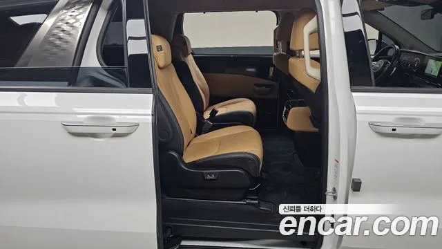 Kia Carnival 4th Gen — Фото автомобиля 17