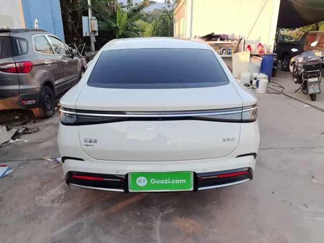 BYD Seal 07 DM-i — Фото автомобиля 5