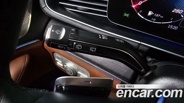 Mercedes-Benz GLE-Class — Фото автомобиля 26