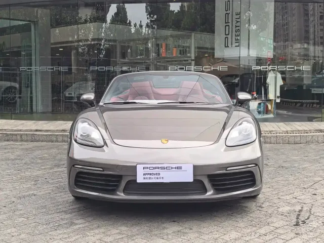 Porsche 718 — Фото автомобиля 3