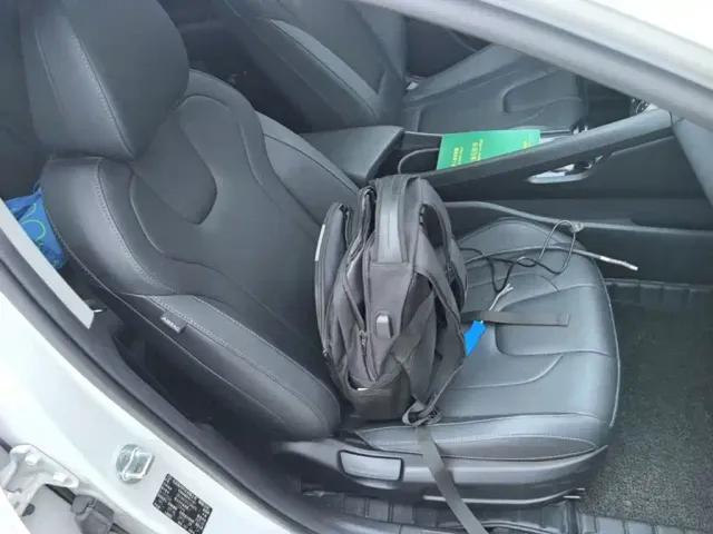 Hyundai Elantra — Фото автомобиля 24