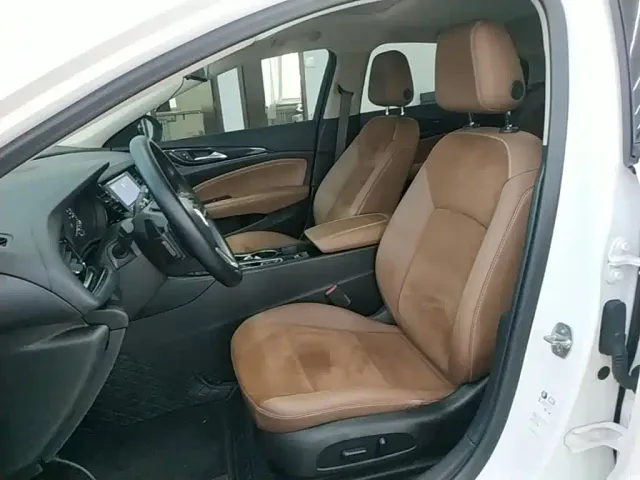 Buick Regal — Фото автомобиля 14
