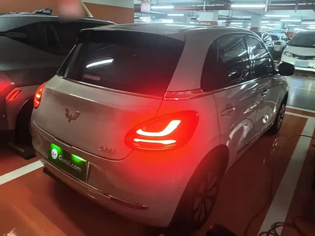 Wuling Bingo — Фото автомобиля 6