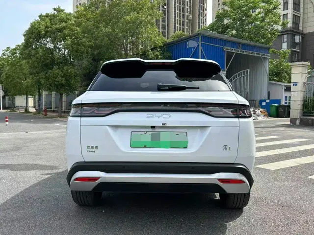 BYD Song L DM-i — Фото автомобиля 5