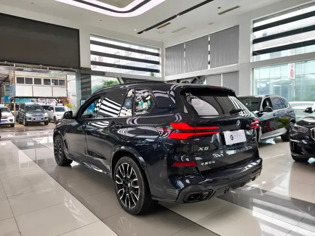 BMW X5 — Фото автомобиля 4
