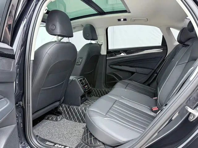 Volkswagen Passat — Фото автомобиля 9