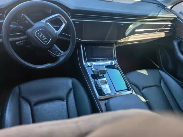 Audi Q7 — Фото автомобиля 12