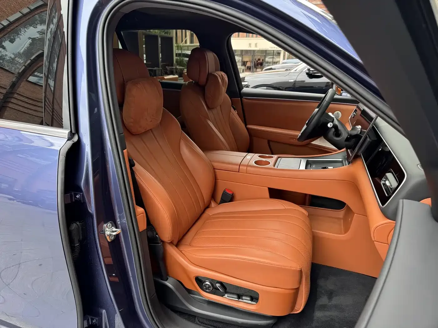 AITO Wenjie AITO M7 2026 Extended Range Ultra AWD 5-Seater — Фото автомобиля 21