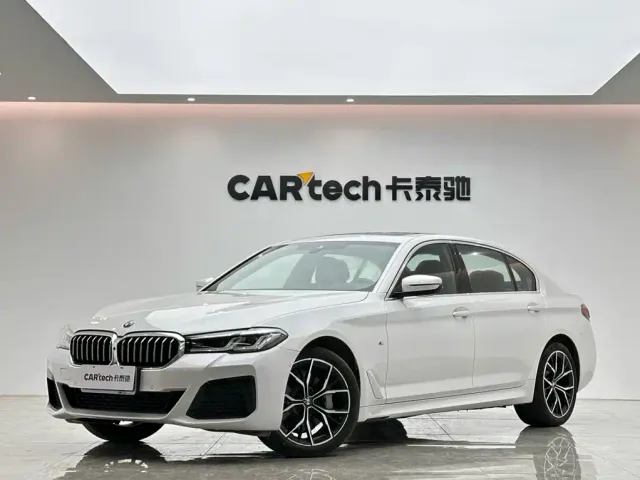 Фотография автомобиля — BMW 5 Series