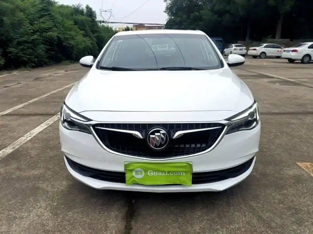 Buick Excelle — Фото автомобиля 2
