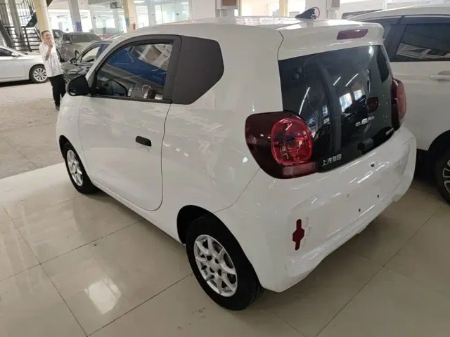 Roewe Clever — Фото автомобиля 4