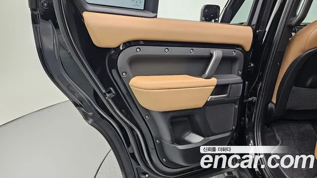 Land Rover Defender L663 — Фото автомобиля 14