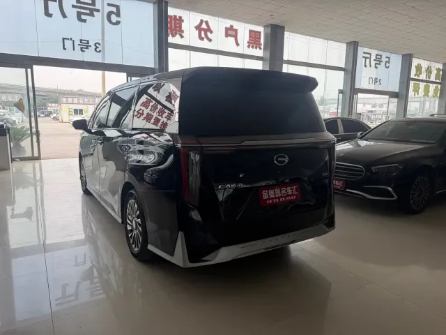 GAC Trumpchi M8 — Фото автомобиля 15