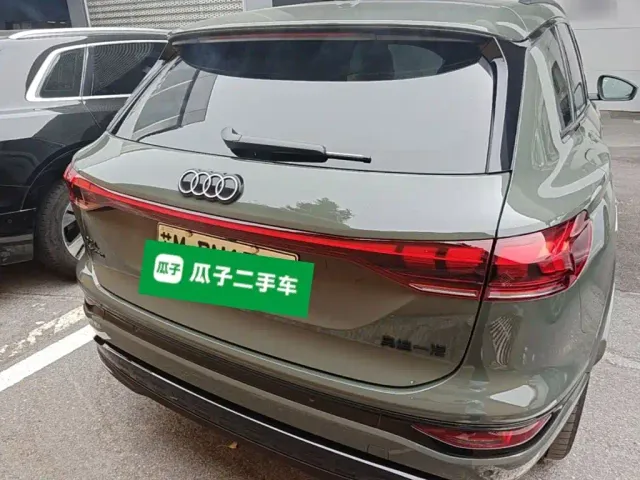 Audi Q6L e-tron — Фото автомобиля 5