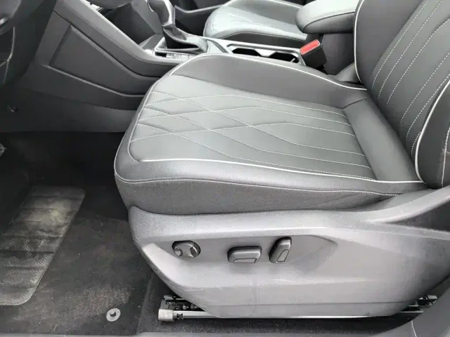 Volkswagen Tiguan L — Фото автомобиля 20