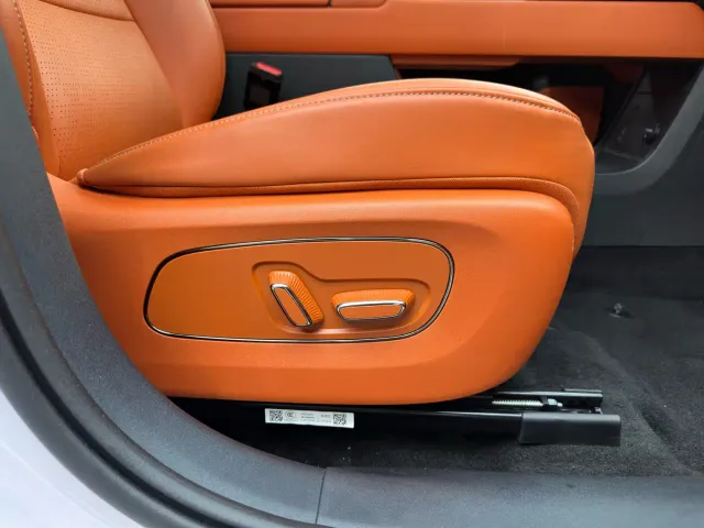 Toyota BoZhi 3X — Фото автомобиля 15
