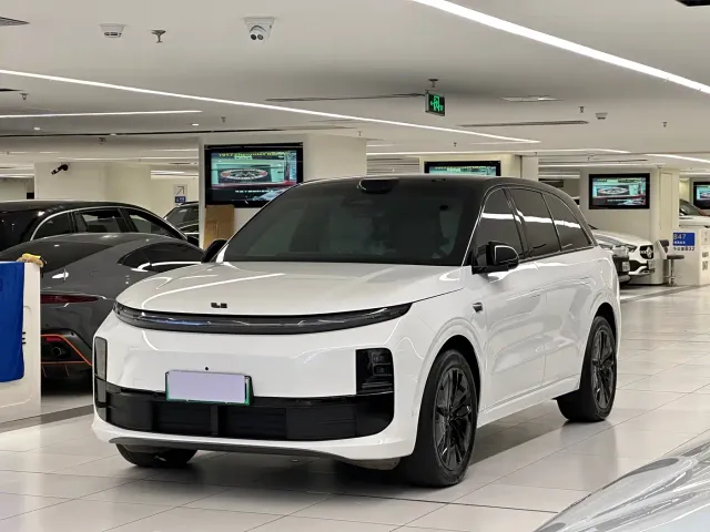 Фотография автомобиля — Li Auto L6