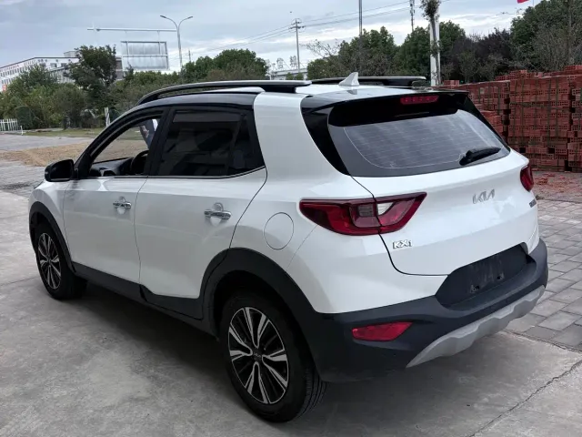 Kia KX1 — Фото автомобиля 3