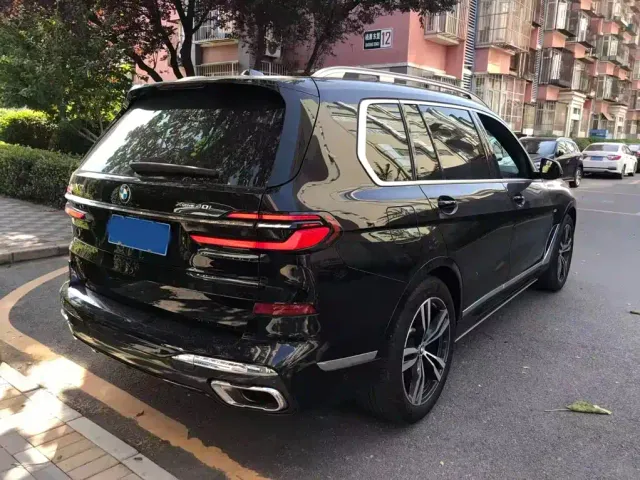 BMW X7 — Фото автомобиля 5