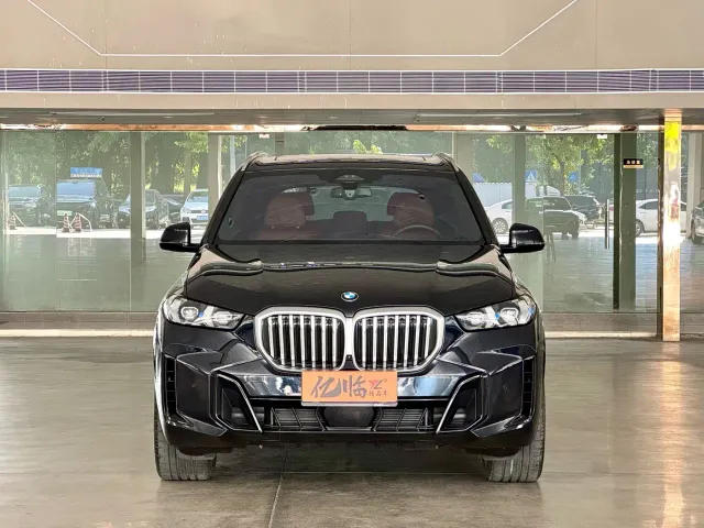 BMW X5 — Фото автомобиля 2