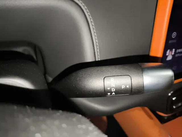 Li Auto L8 — Фото автомобиля 6