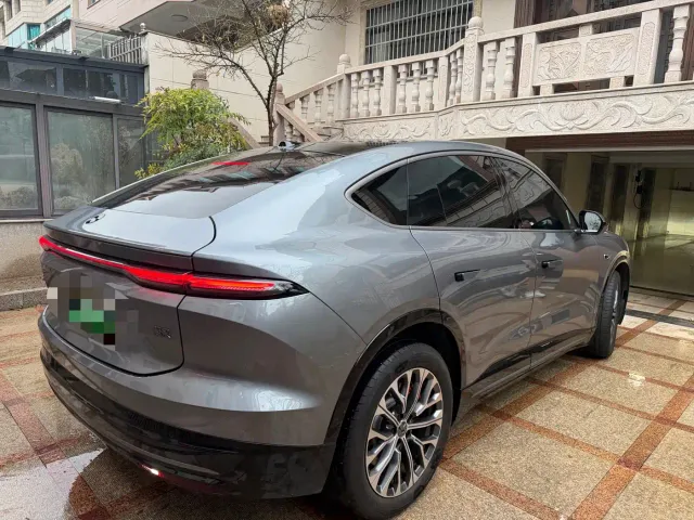 Nio EC6 — Фото автомобиля 4