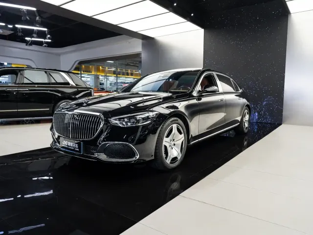 Фотография автомобиля — Mercedes-Benz Maybach S-Class
