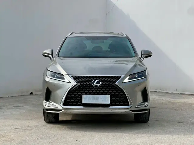 Lexus RX — Фото автомобиля 2
