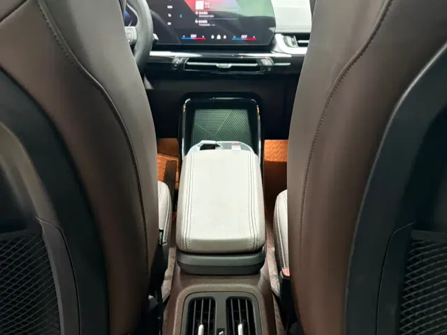 BMW X1 — Фото автомобиля 13