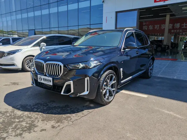 Фотография автомобиля — BMW X5