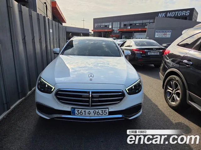 Фотография автомобиля — Mercedes-Benz E-Class W213